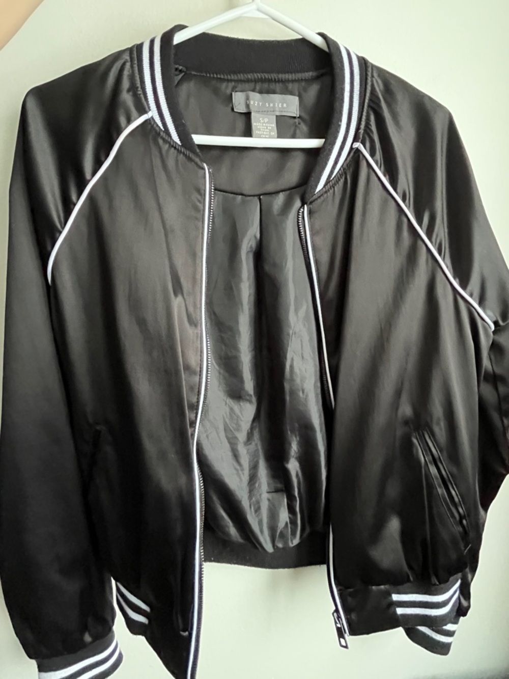 Bomber jacket - Picture 3 of 3